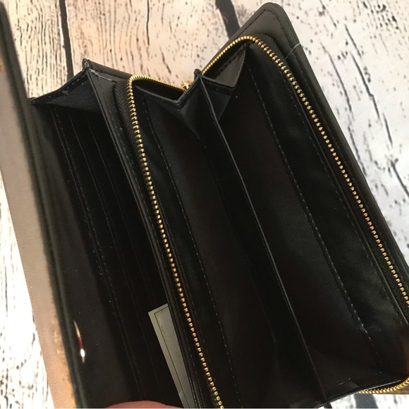Aldo Classic Black Wallet - Picture 4 of 4
